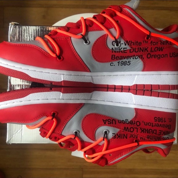 Off white Dunks got them as a gift been trynna get them off my hands. - Picture 2 of 4